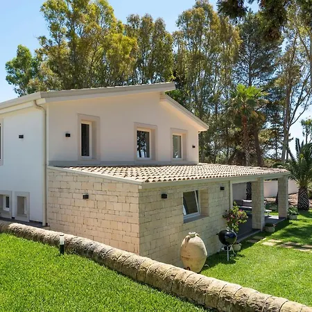 Holiday home Marinella